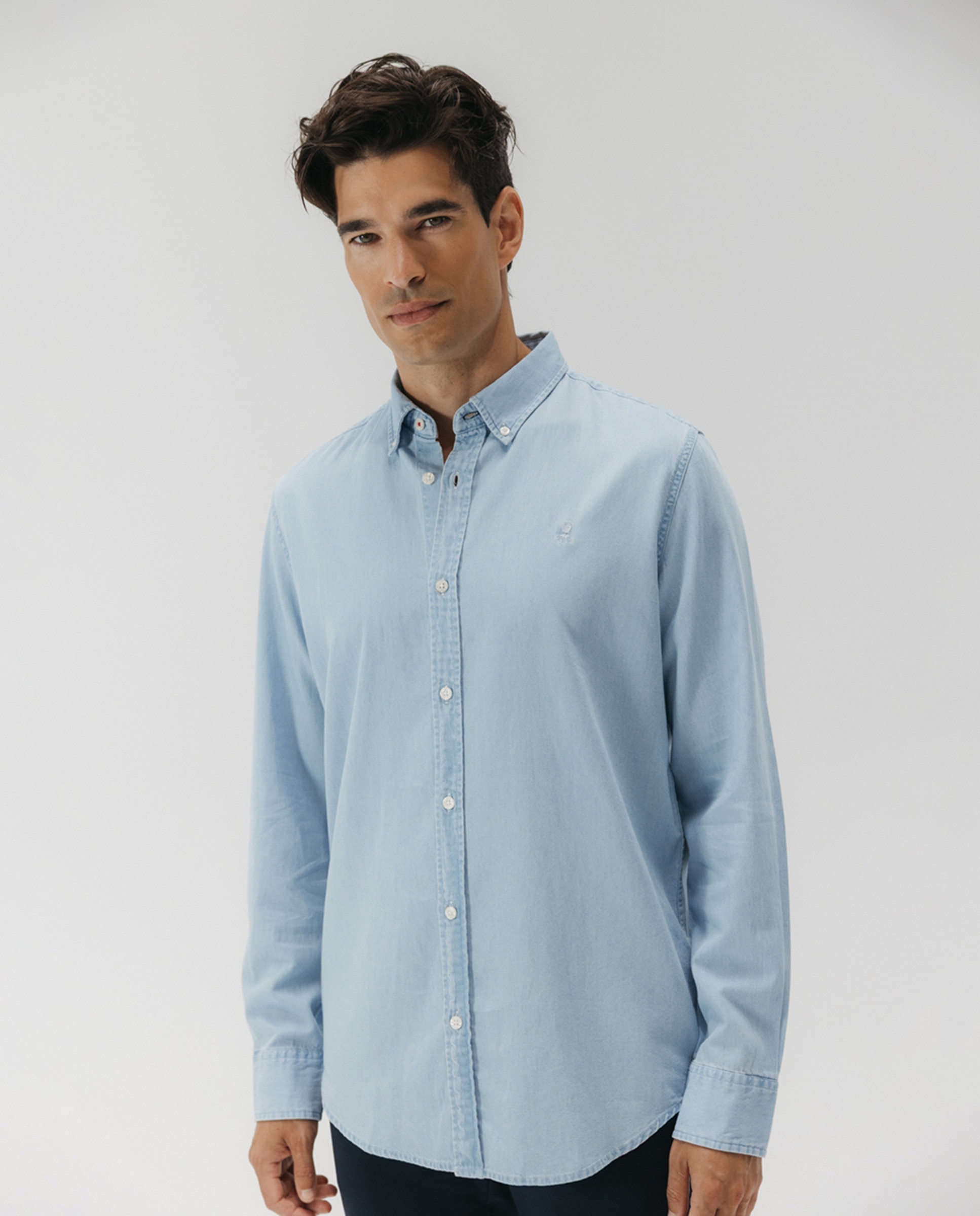 Camisa em Tecido de Ganga com Colarinho com Botão Azul-claro-4