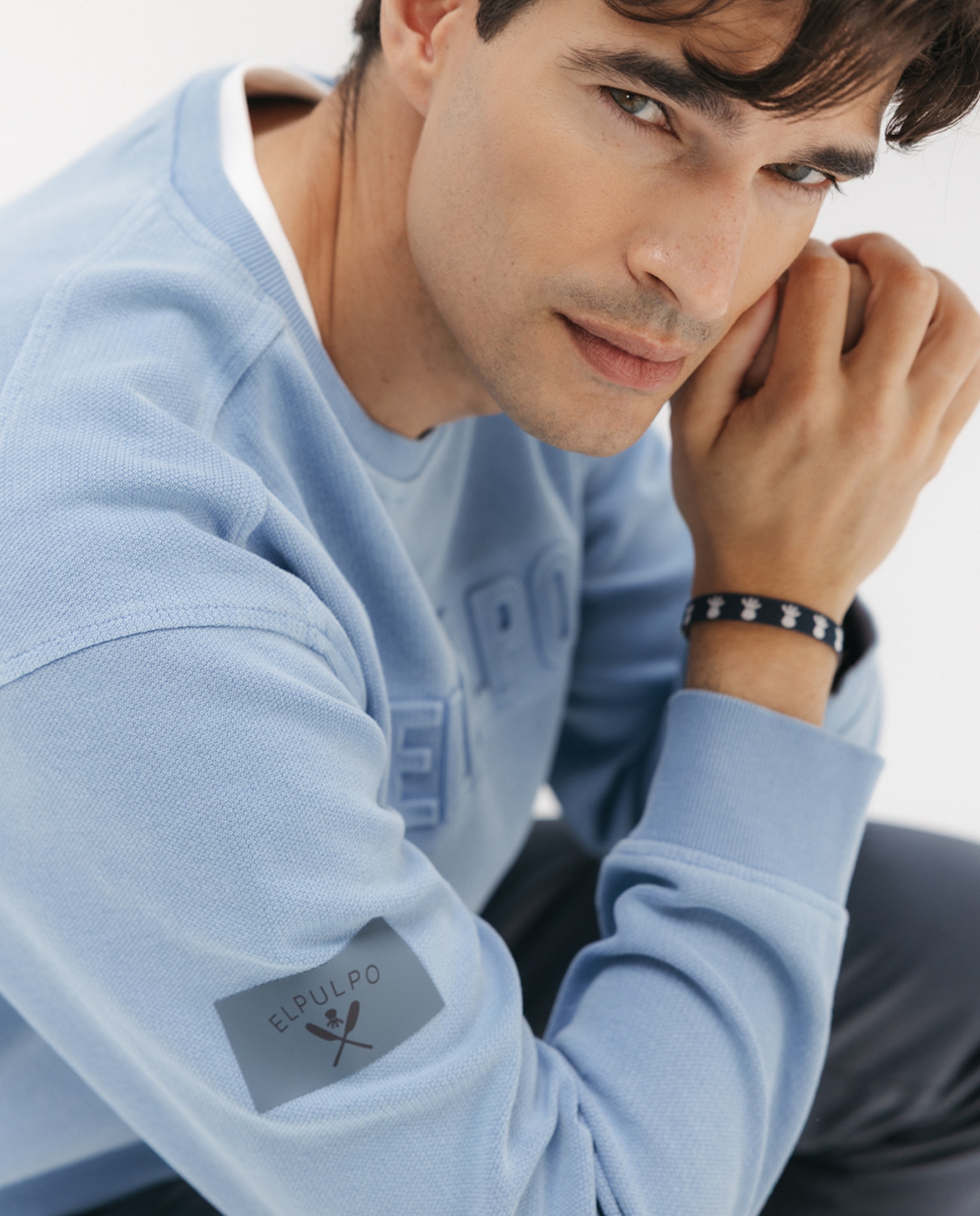 Sweatshirt com Estampado em Relevo à Frente Azul-índigo-4