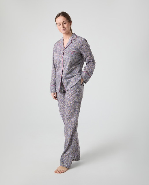 Imagem 0 de Pijama em Tecido com Estampado Floral