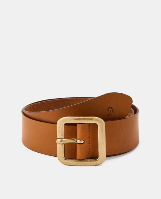 Imagem 0 de Cinto em Pele com Detalhe Bordado e Tachas