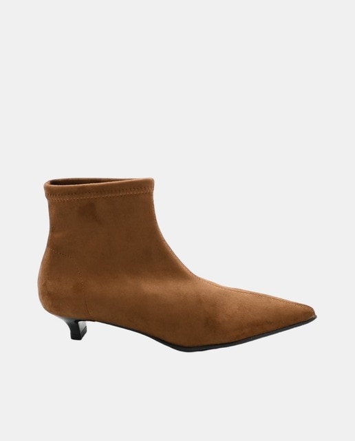 Imagem 0 de Botins de Material Elástico com Salto Baixo