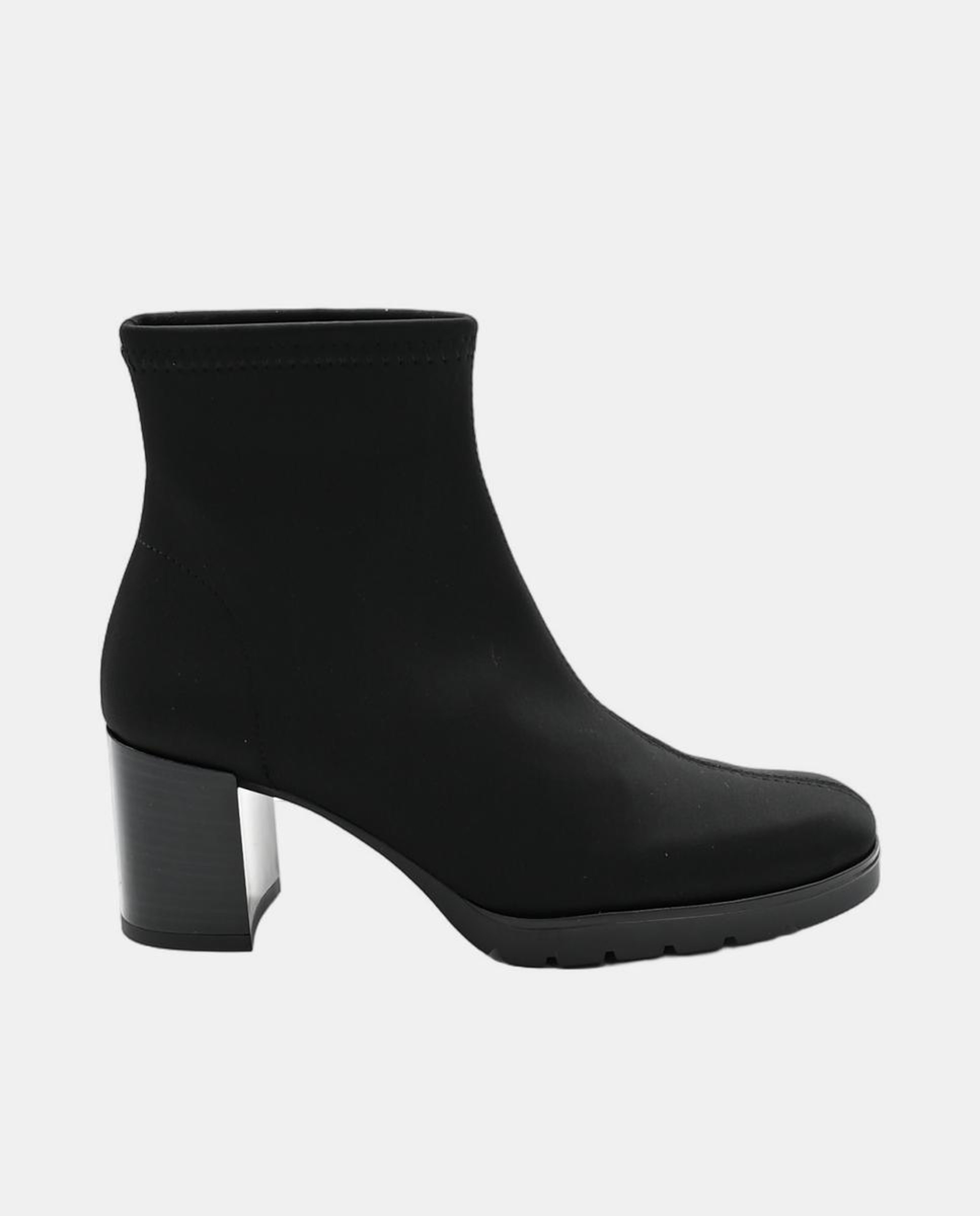 Botins Casual de Material Elástico com Plataforma Preto-1