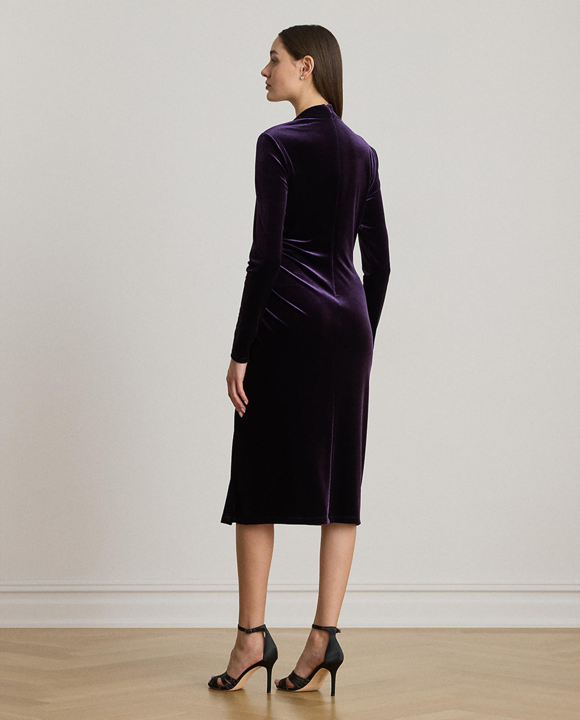 Vestido Midi de Veludo com Gola Assimétrica Roxo-3