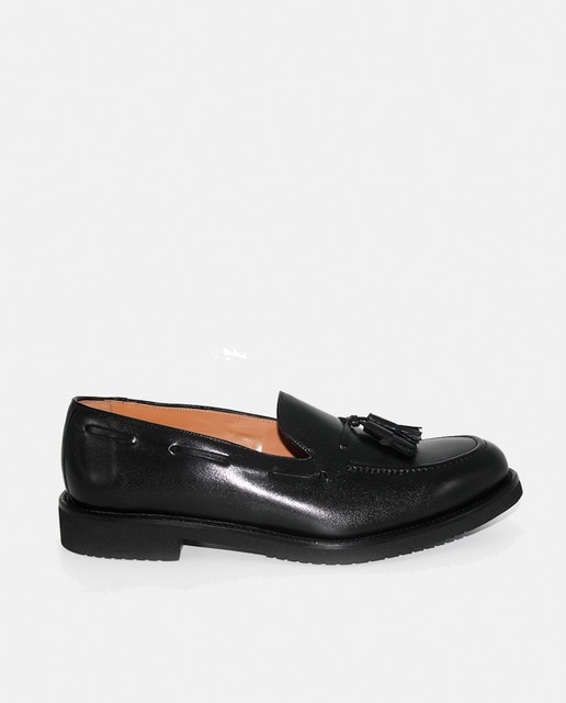 Imagem 0 de Mocassins em Pele de Bovino com Sola Ligeira