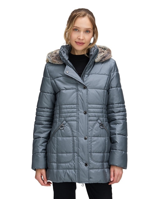 Imagen 0 de Cazadora plumas acolchada con capucha de pelo desmontable de mujer