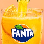 Orangenerfrischungsgetränk mit Kohlensäure Flasche 2 l
