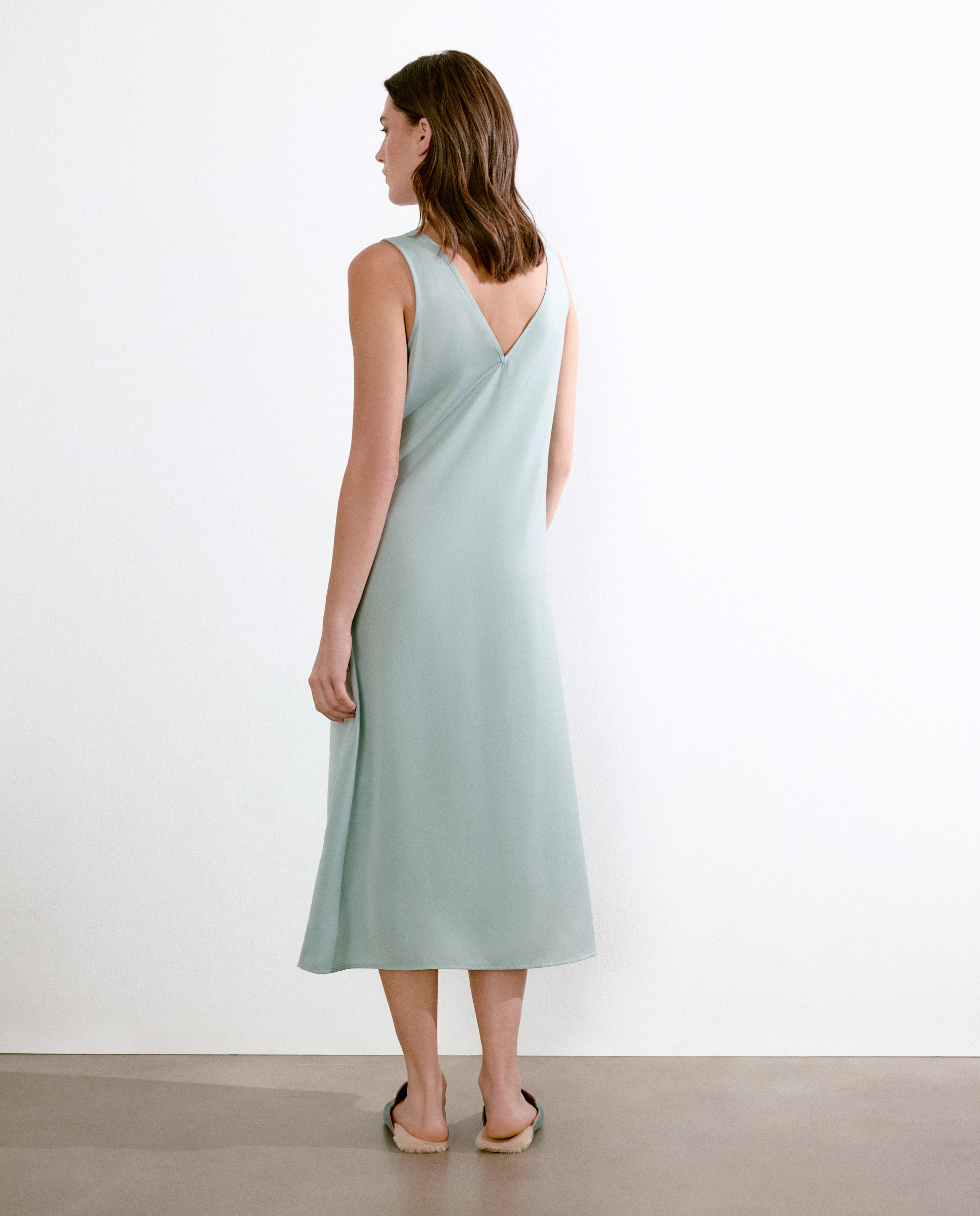 Camisa de Dormir com Detalhe Floral e sem Mangas 582 Verde Água-2