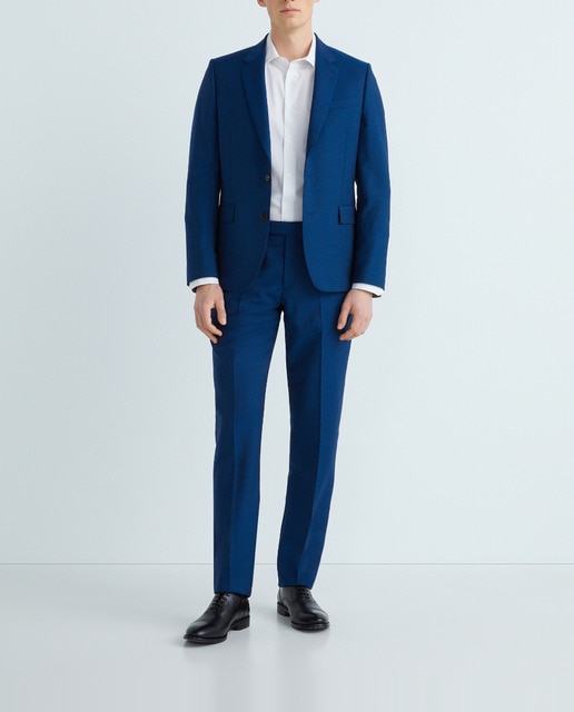 Imagen 0 de Traje de hombre de color azul marino y corte tailored fit