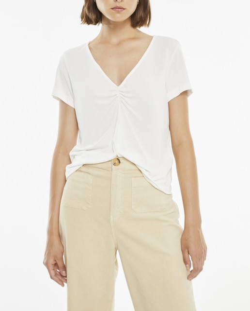 Imagen 0 de Camiseta de mujer manga corta con detalle frunce centro