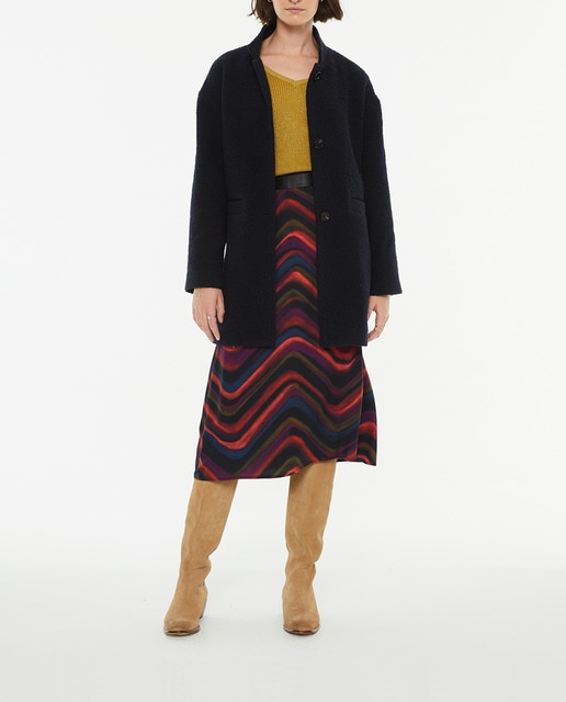 Imagen 0 de Abrigo de mujer corto cuello mao y manga caída