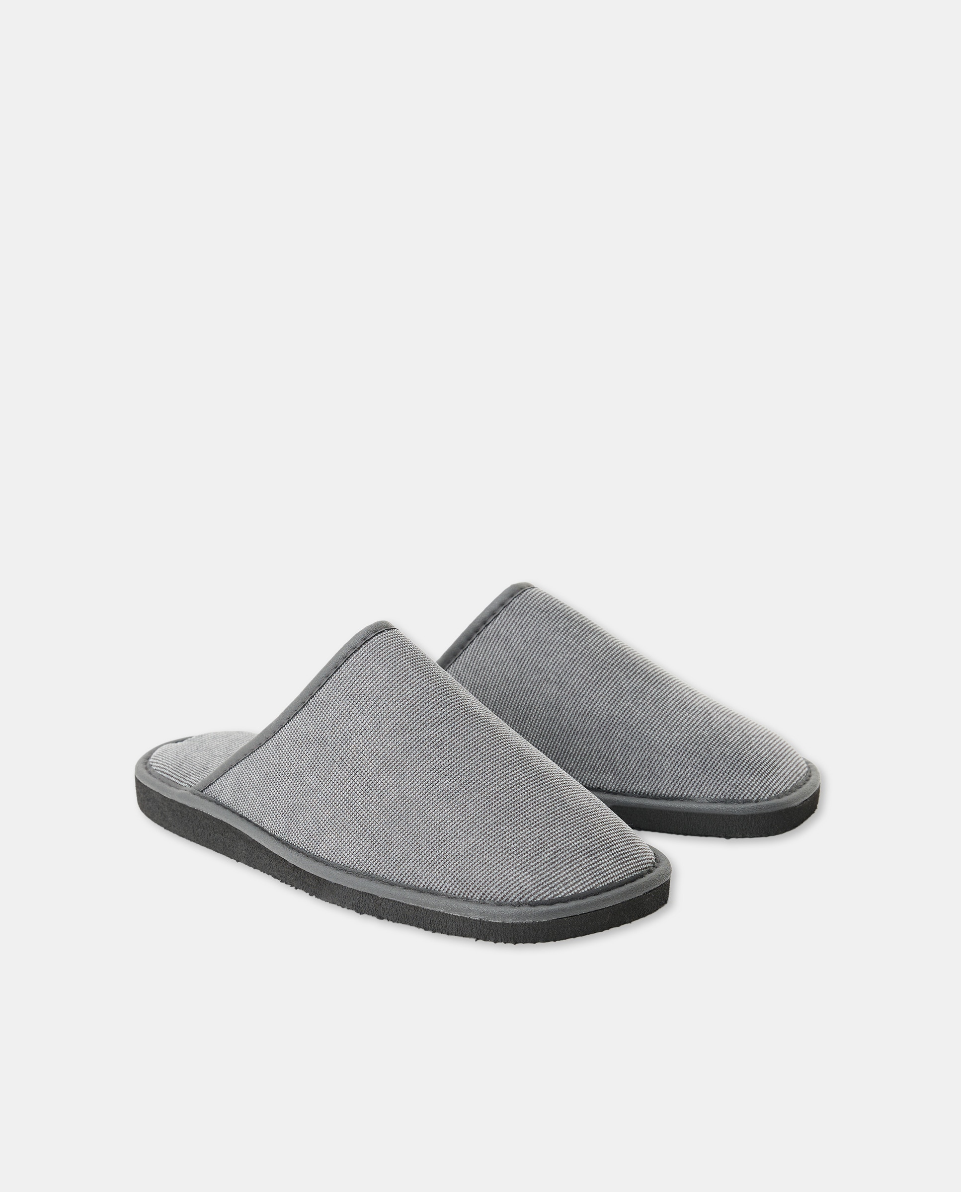 Zapatilla abierta con piso de goma ligero 2