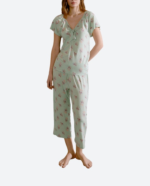 Imagen 0 de Pijama estampado flores de mujer