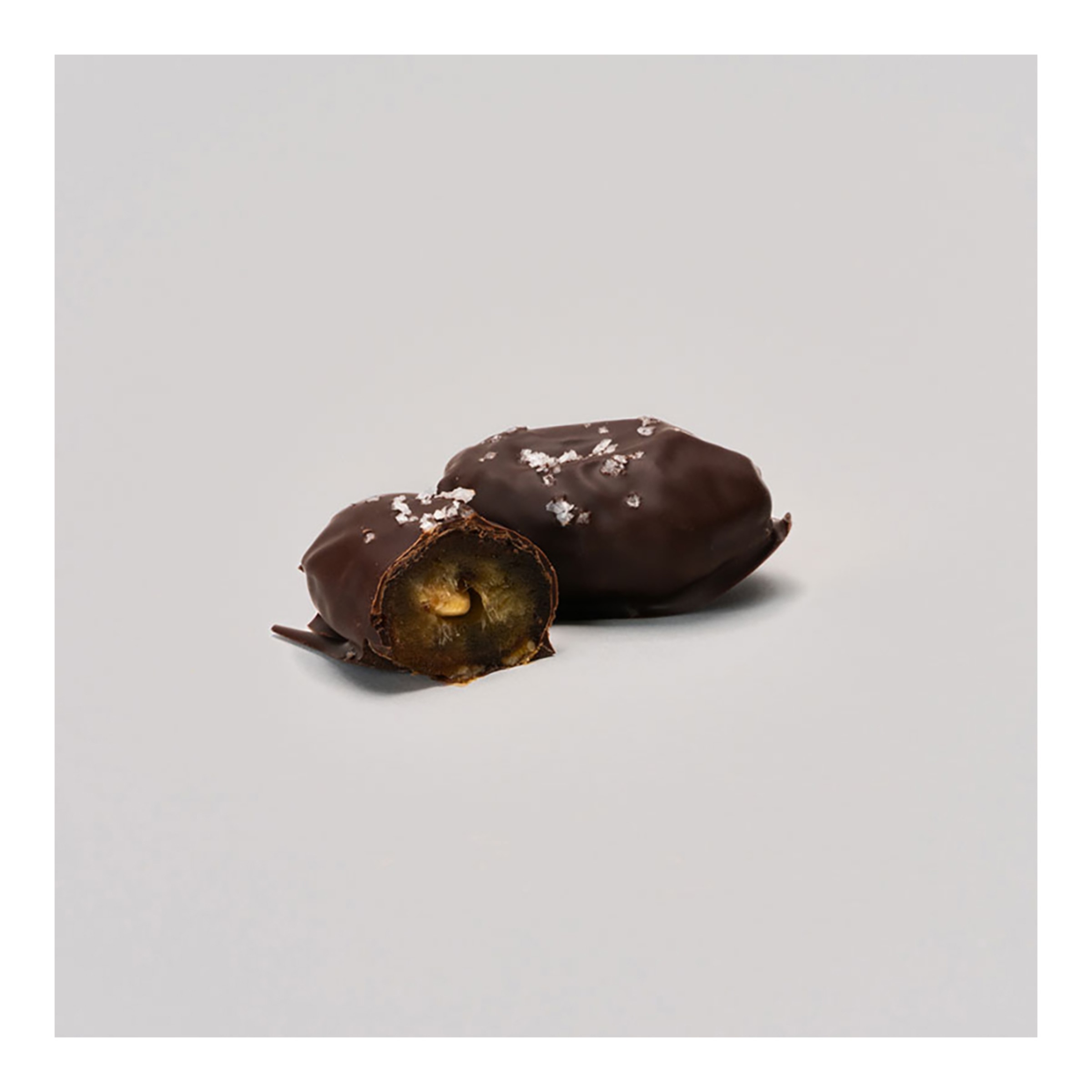 Dátiles rellenos de frutos secos y cubierto con cacao 100% Kaicao 3