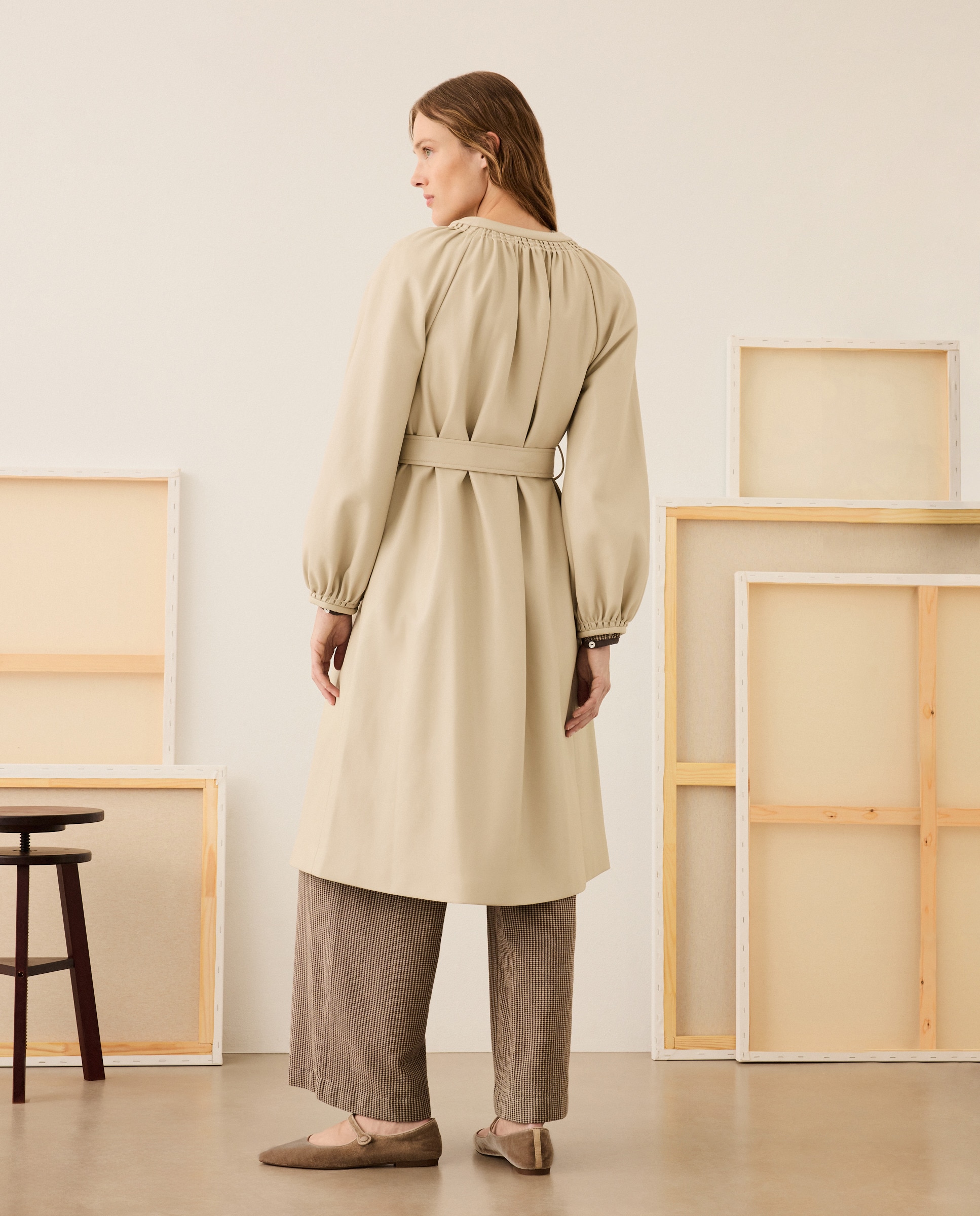 Gabardine com cinto 430 Azul Escuro-3