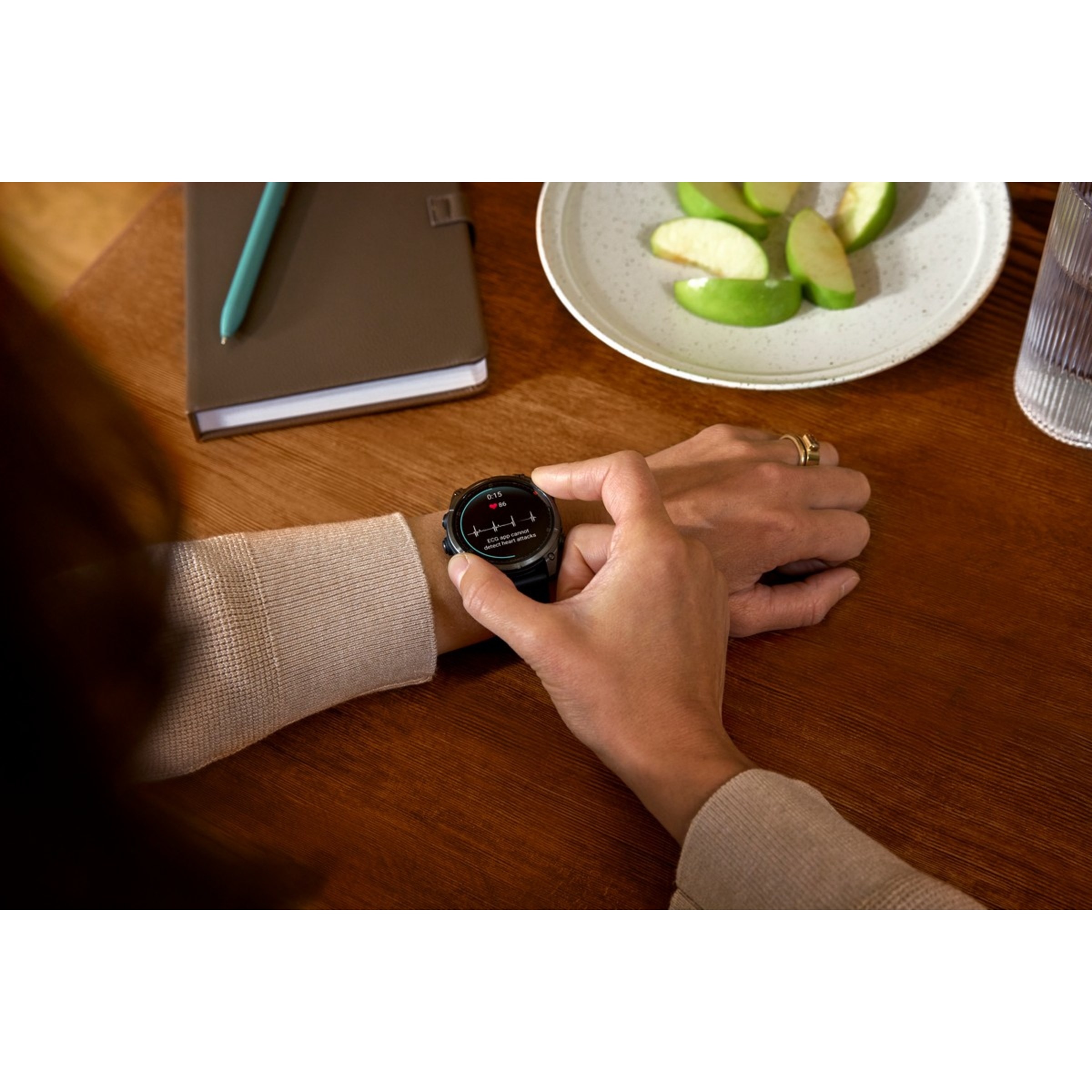 Smartwatch Garmin Fénix 8 Pro, 51 mm, Multidesporto Premium com GPS e Tecnologia Inreach Titânio Preto-13