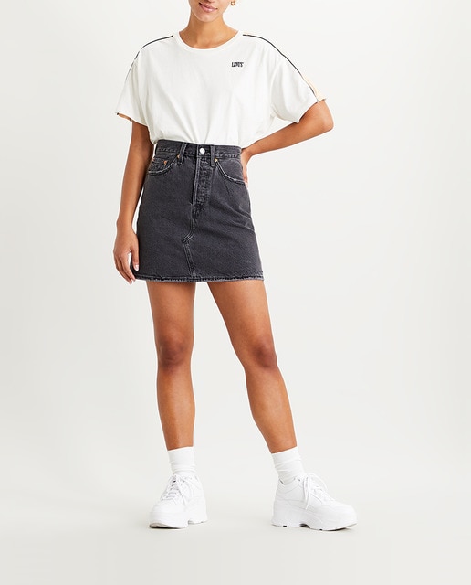 Imagen 0 de Falda vaquera con cierre de botones y talle alto