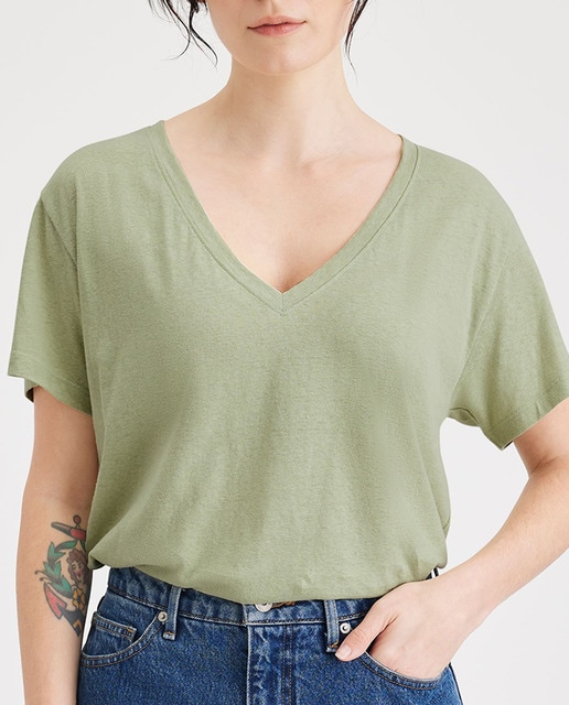Imagen 0 de Camiseta de mujer cuello pico