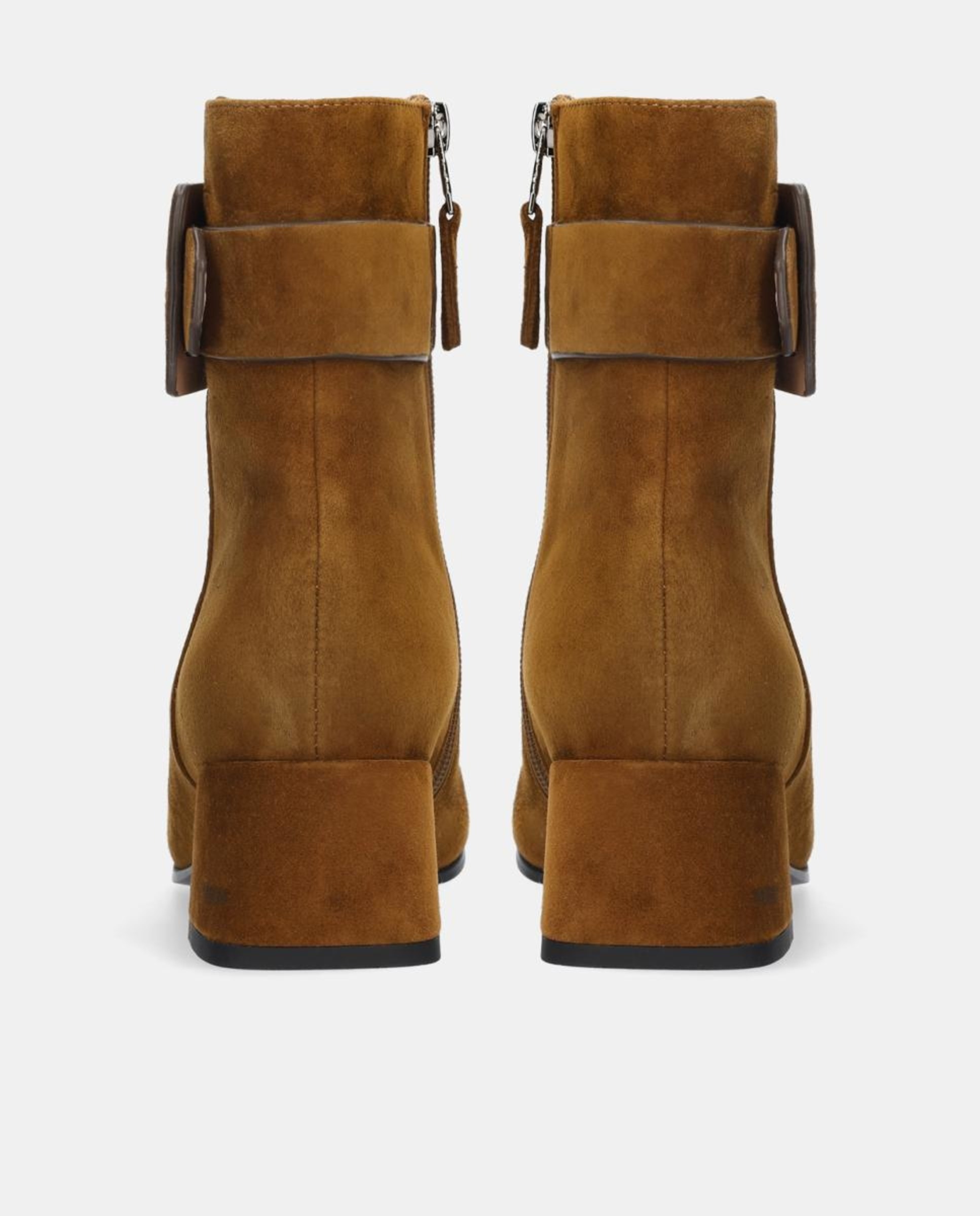 Botins de Camurça com Biqueira Quadrada Couro-3