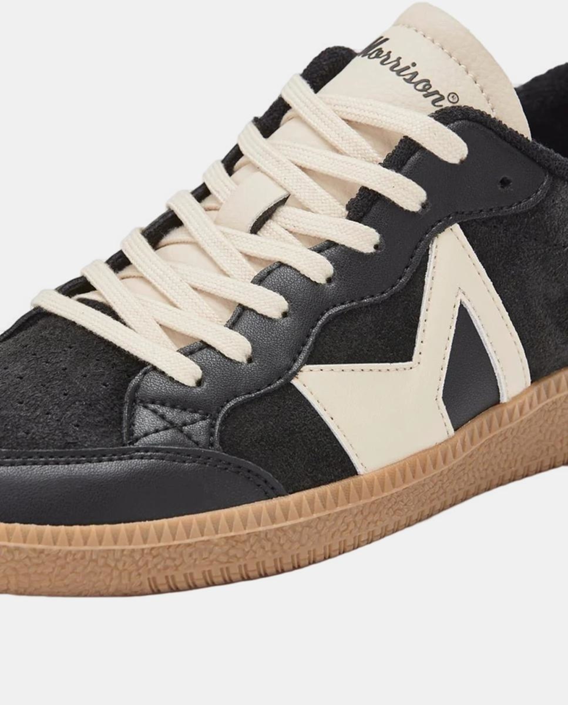 Zapatila Moma unisex de serraje y nada Negro Morrison · El Corte