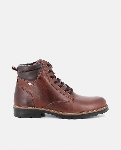 Imagem 0 de Botins em Pele com Forro Goretex e Fecho de Atacadores