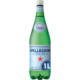 agua mineral natural con gas botella 1 l - San Pellegrino