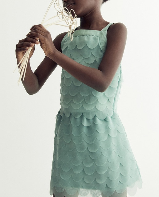 Imagen 0 de Blusa top pétalos