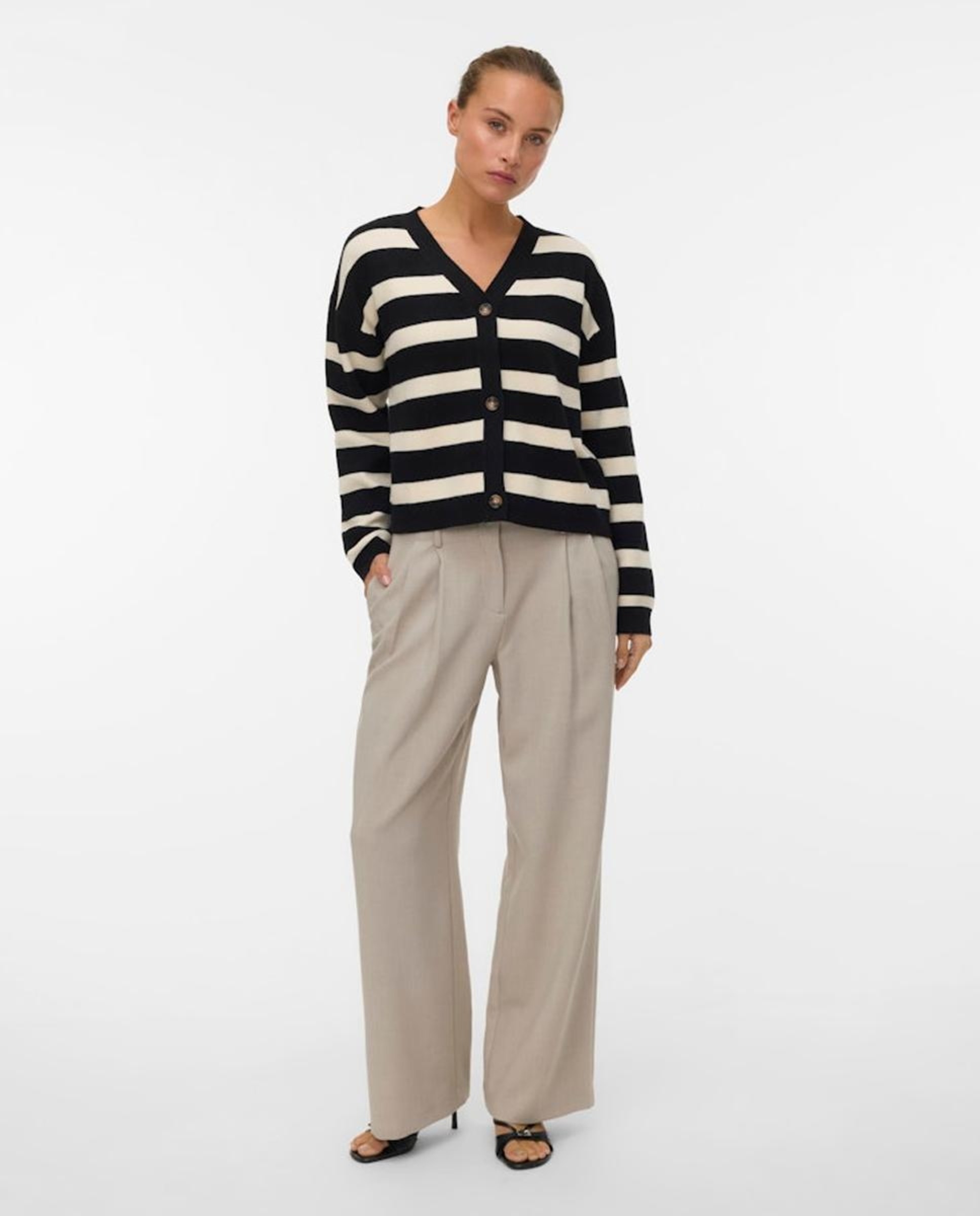 Cardigan Abotoado de Malha Suave Preto-4