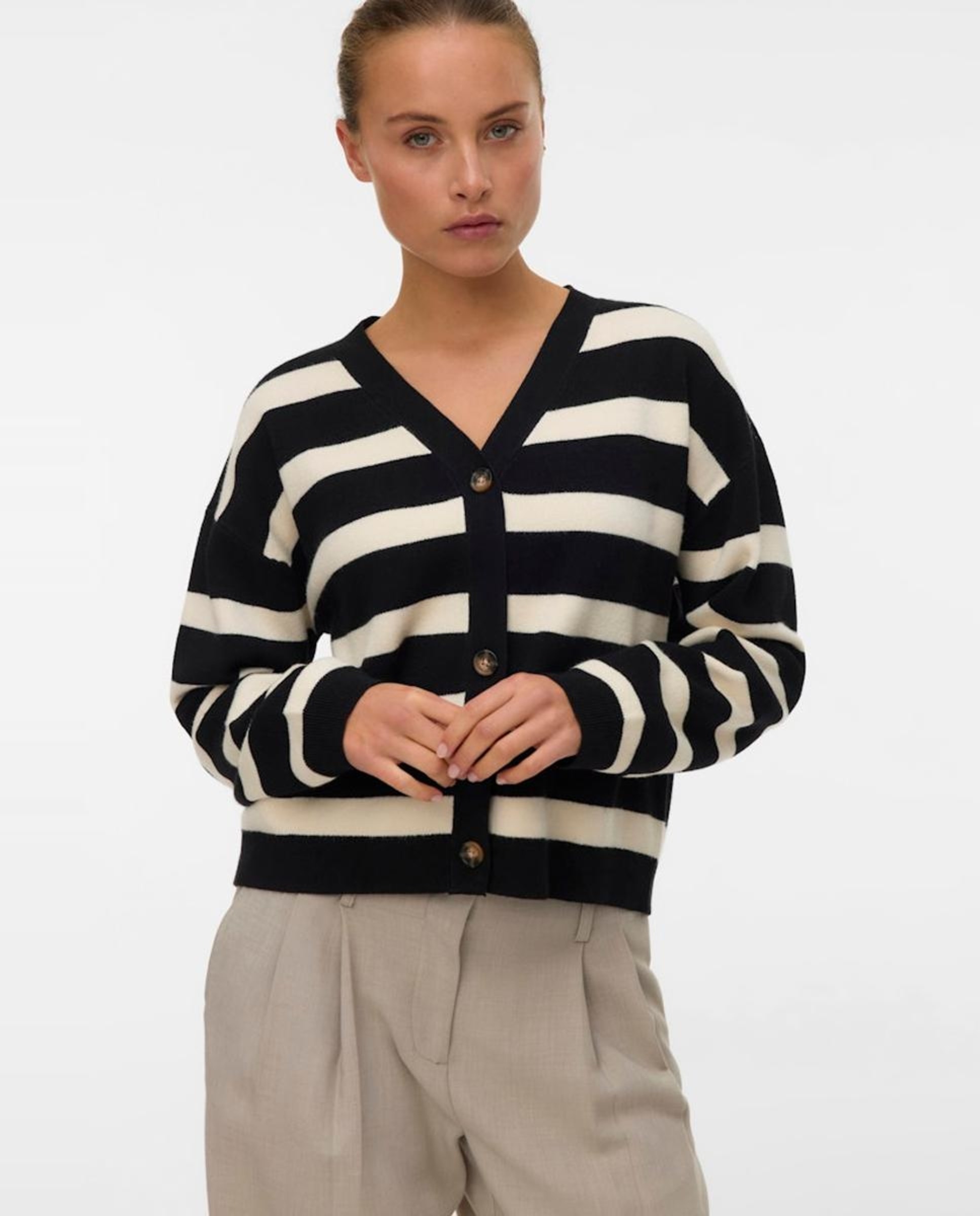 Cardigan Abotoado de Malha Suave Preto-1