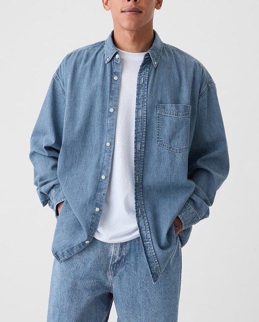 Imagen 0 de Camisa de hombre denim grande con cuello de punta y bolsillo de parche en el pecho