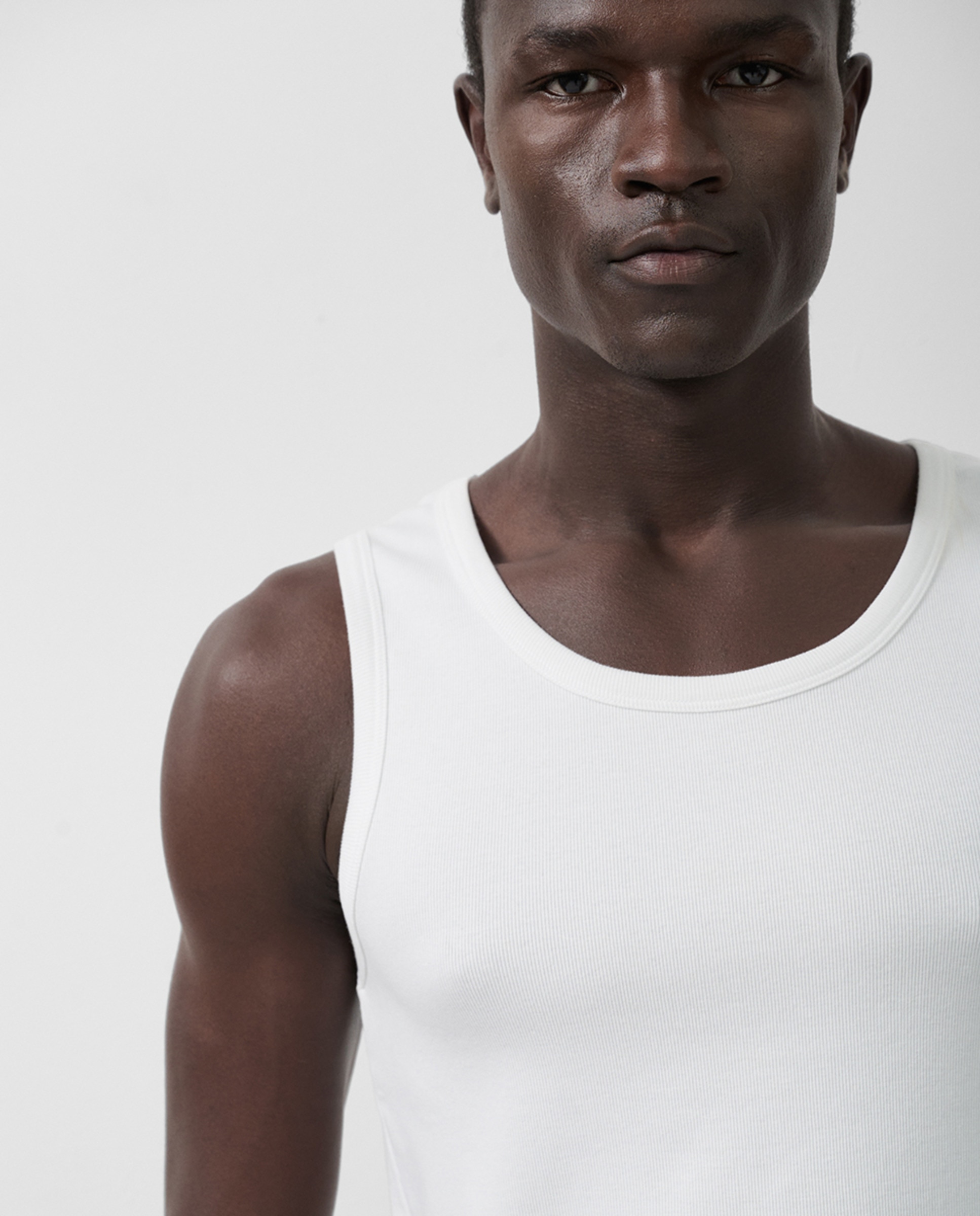 T-shirt de Alças Branco-3