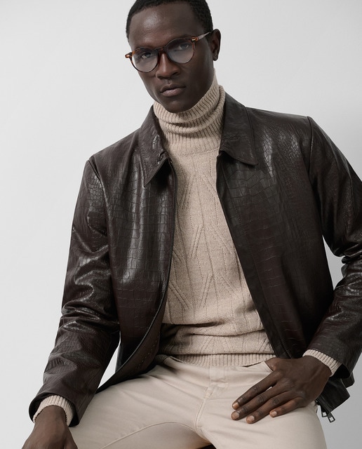 Imagem 0 de Blusão em Pele com Efeito de Pele de Crocodilo