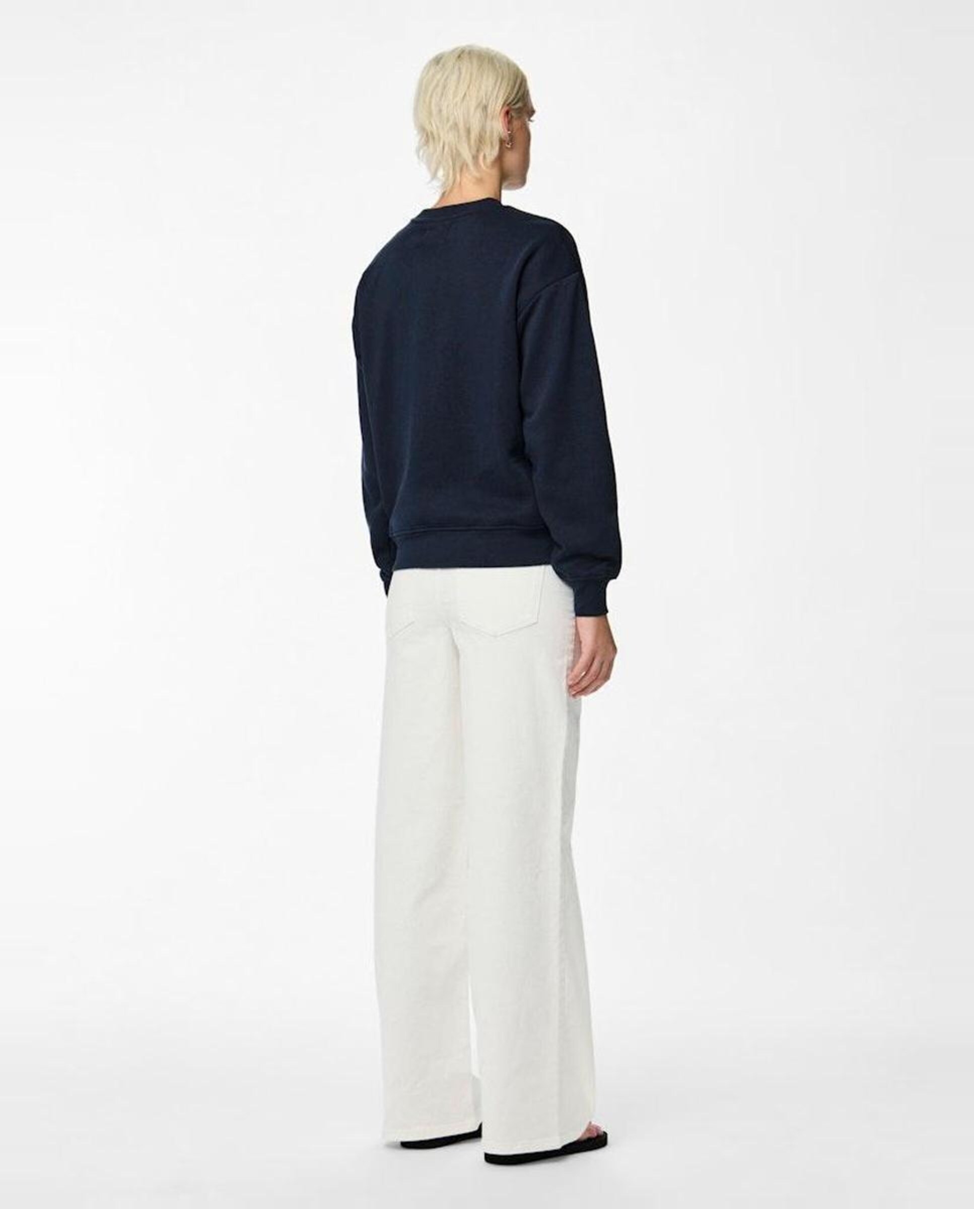 Sweatshirt Lisa com Decote Redondo Azul-marinho-3