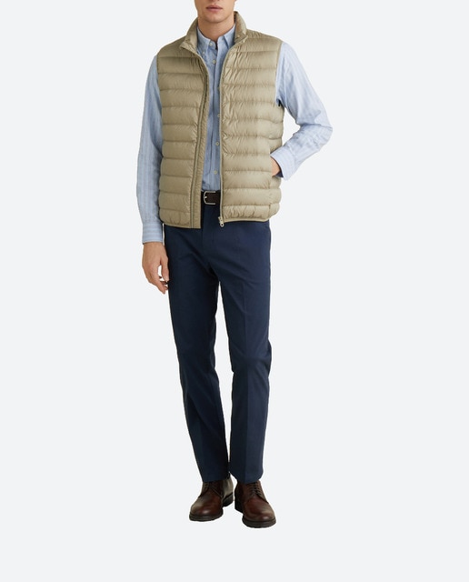 Imagen 0 de Chaleco ligero de hombre con poliéster reciclado y pluma natural