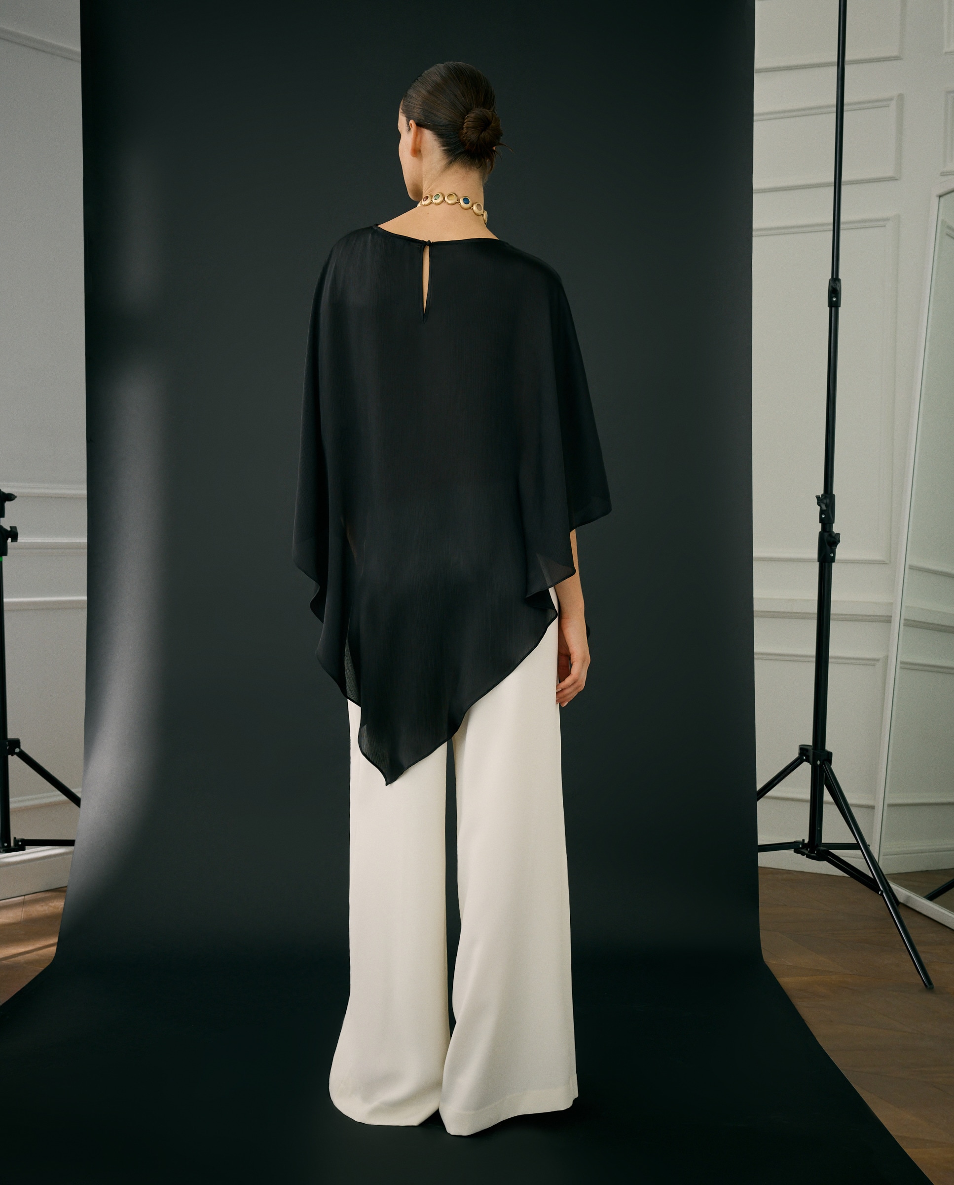 Capa de mujer asimétrica de gasa · Woman Fiesta El Corte Inglés · El ...