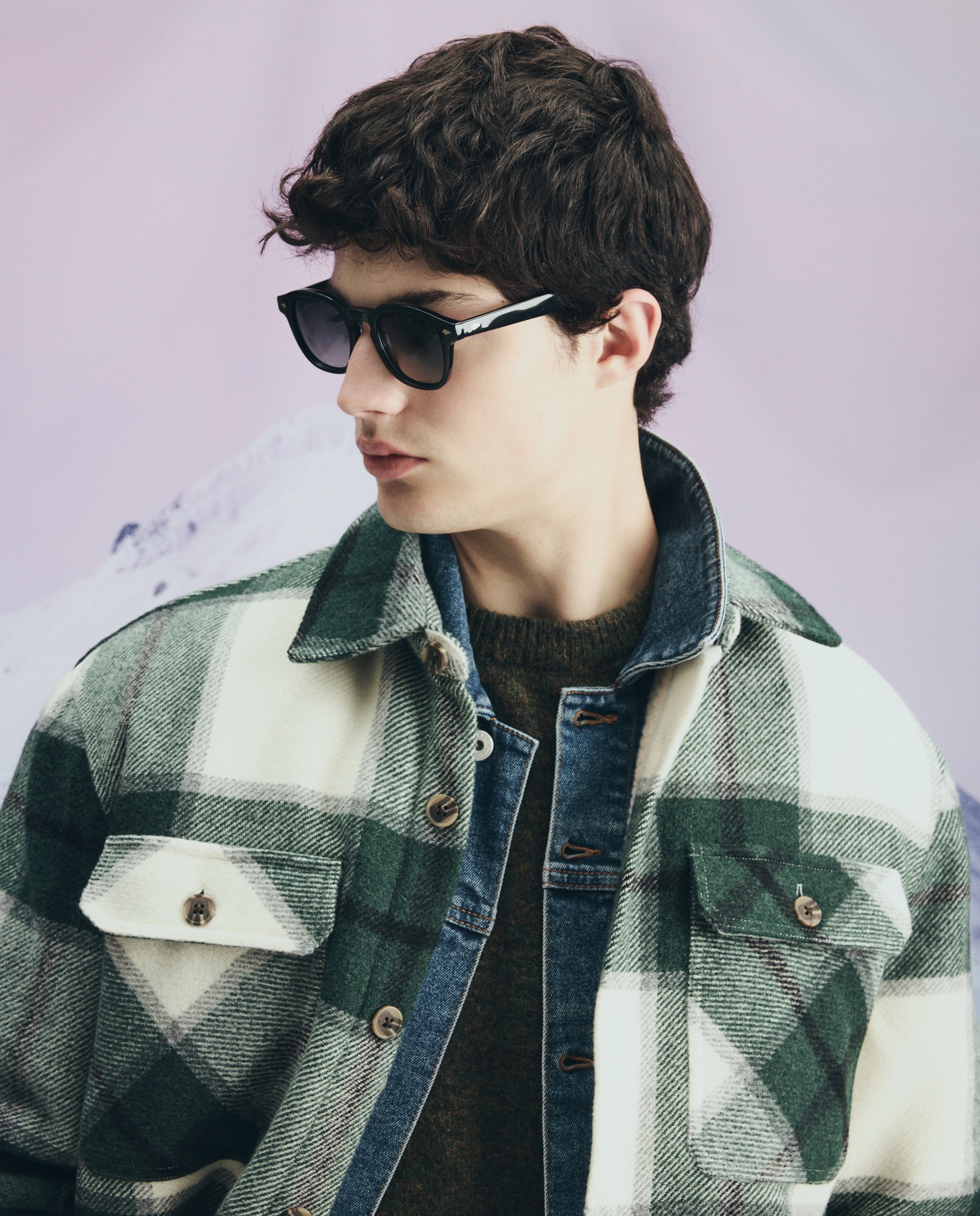 Imagem 0 de Sobrecamisa em Tecido aos Quadrados com Forro de Pelo de Borrego