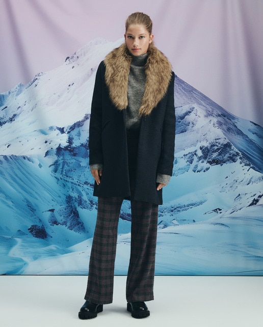 Imagen 0 de Abrigo doble faz lisa de mujer