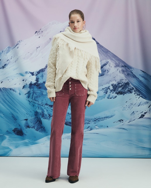 Imagen 0 de Pantalón de mujer campana de pana