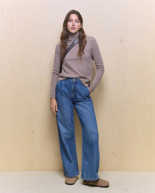 Imagen 0 de Jersey liso de cuello alto de mujer