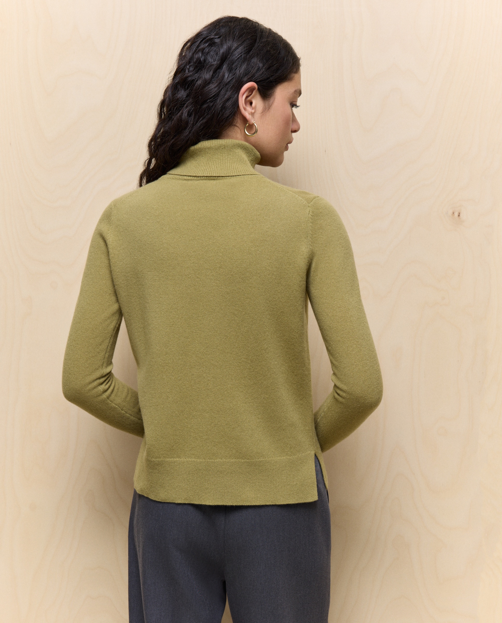 Camisola de Malha Lisa com Gola Alta 371 Óleo-3