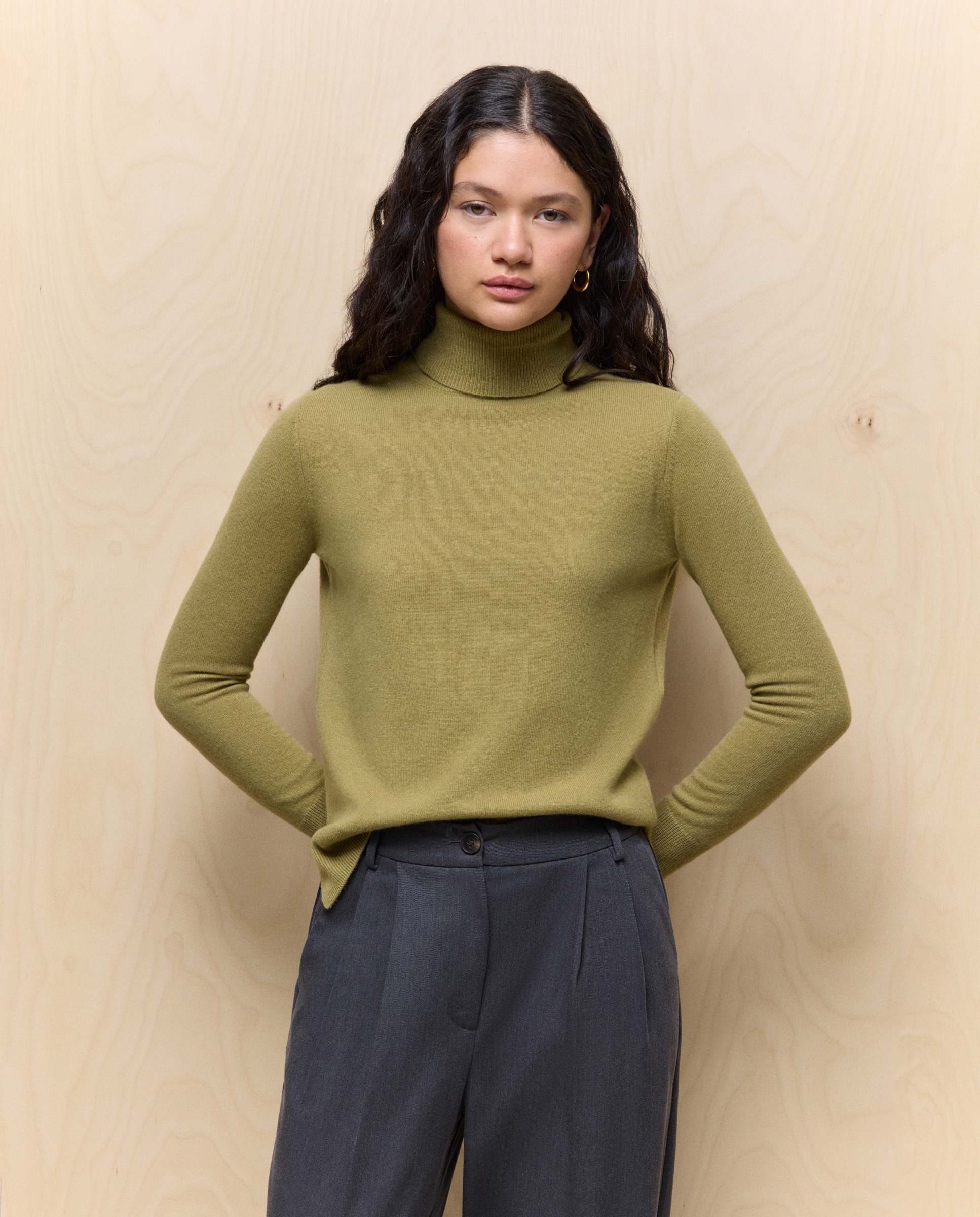 Camisola de Malha Lisa com Gola Alta 371 Óleo-4