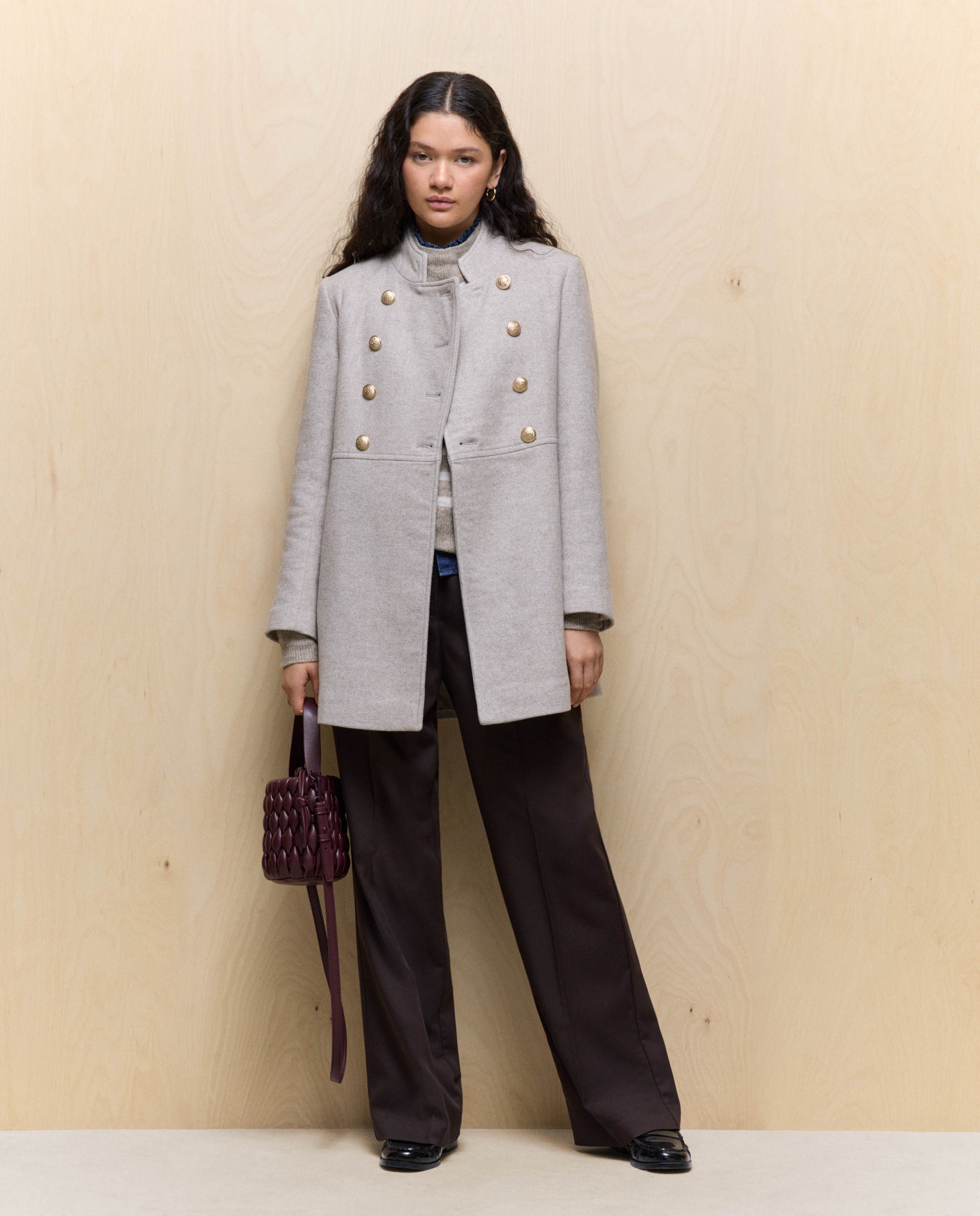 Sobretudo estilo militar de mulher Vison Claro-1