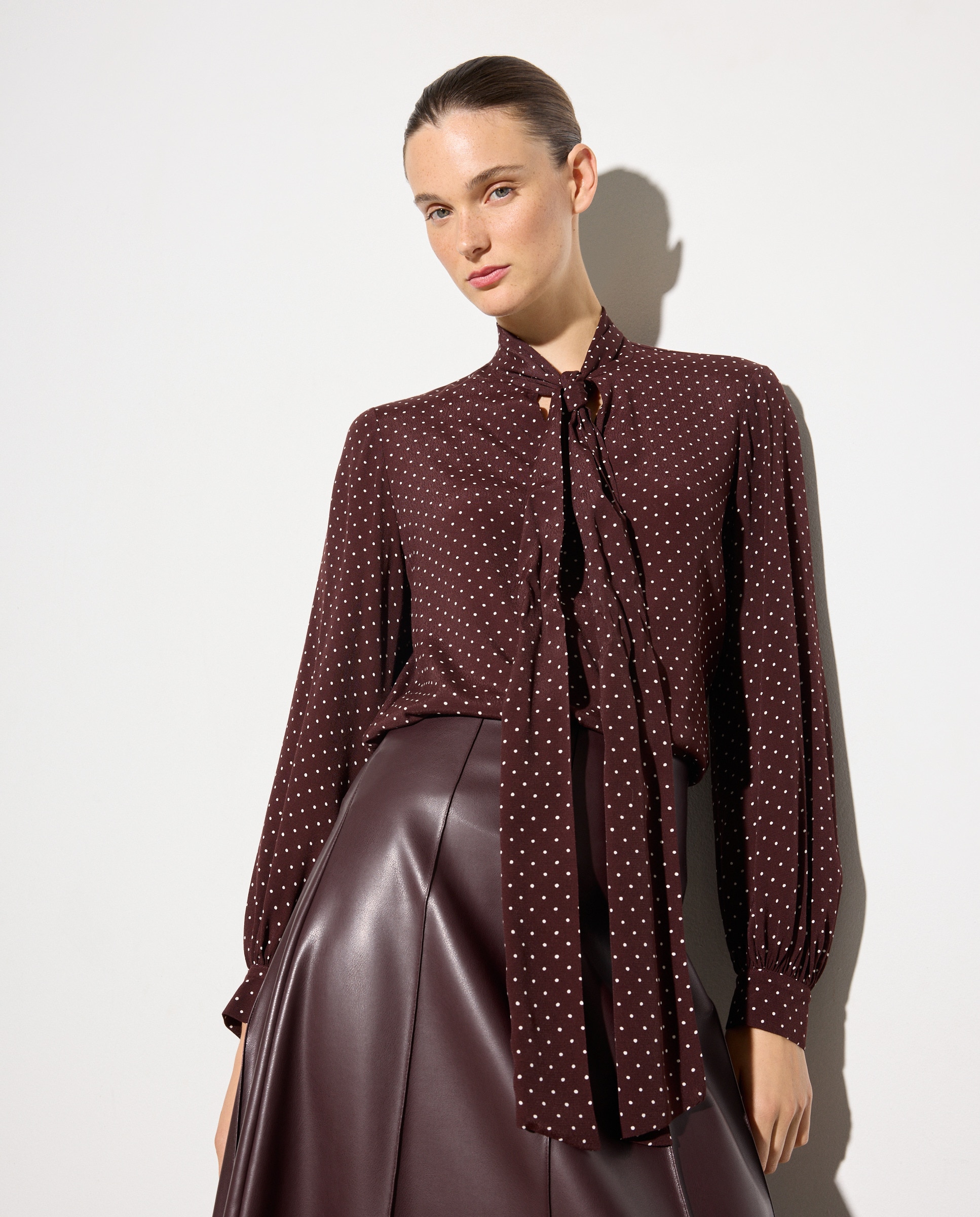 Top com Laço às Bolinhas Roxo-2