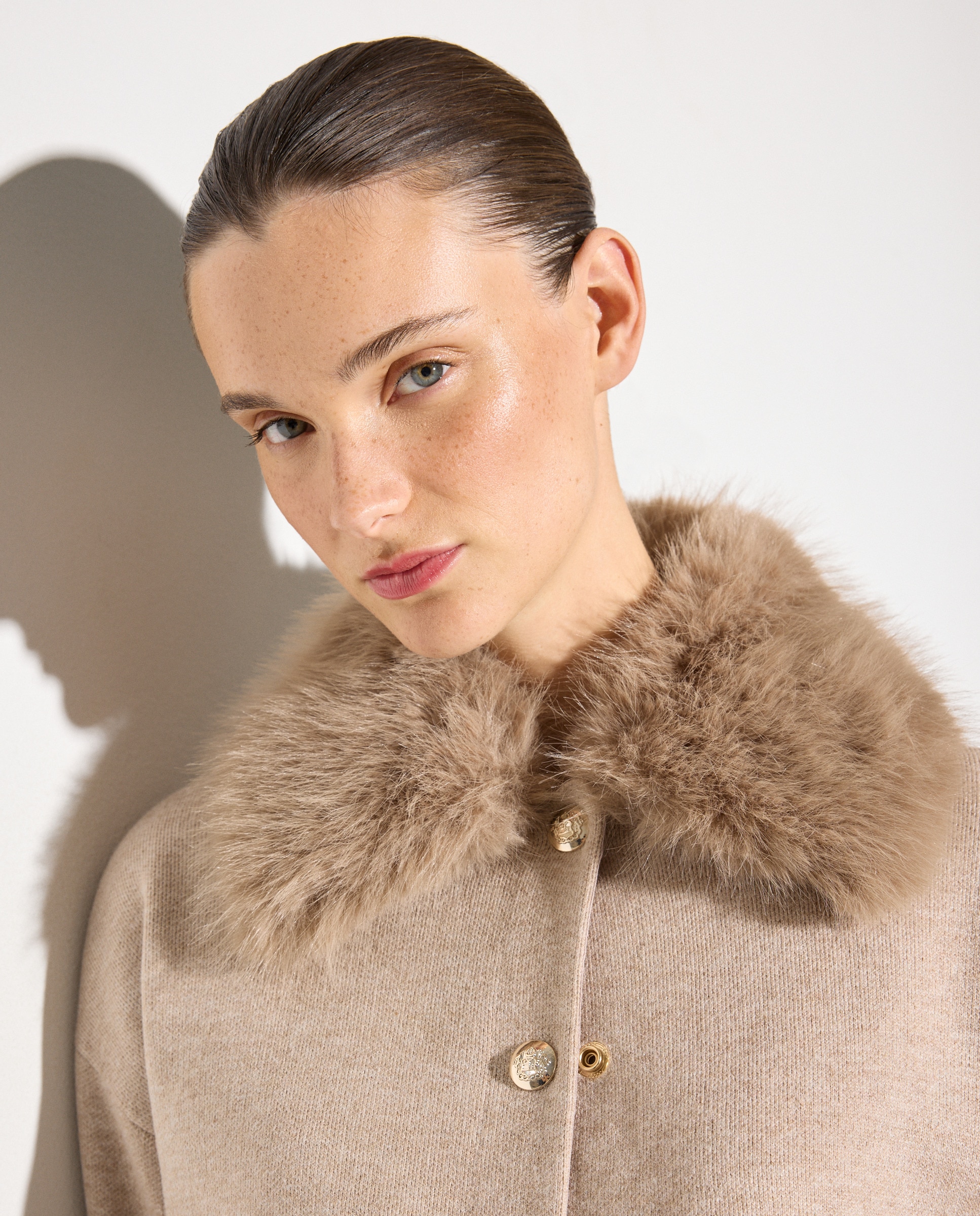 Casaco Curto de Malha Vison Claro-4