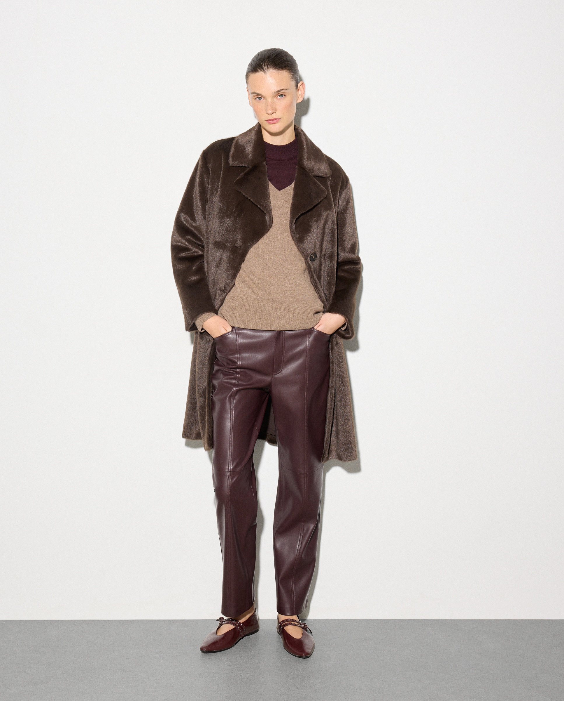 Sobretudo Liso Tipo Alfaiate com Pelo Chocolate-2