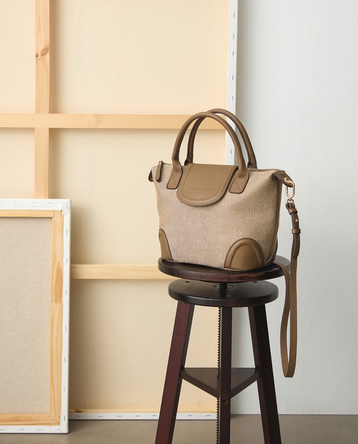 Imagen 0 de Bolso hobo en tejido