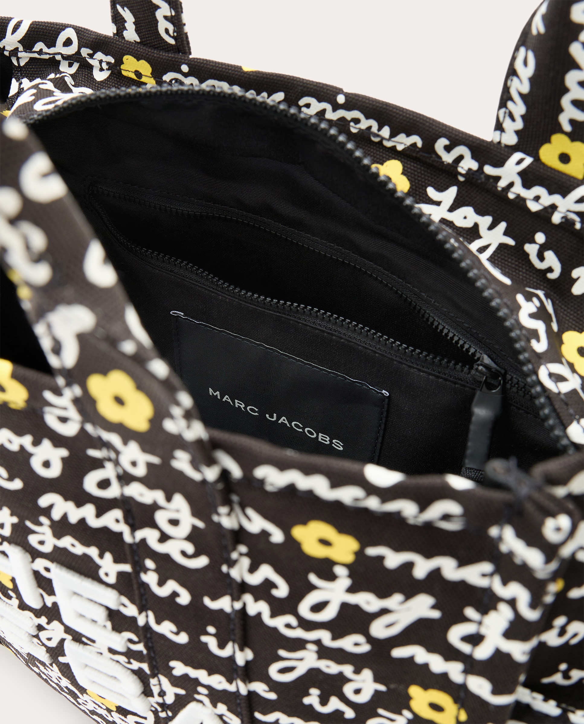 Mala Shopper Tipo Tote Medium Marc is Joy em Tecido Preto-6
