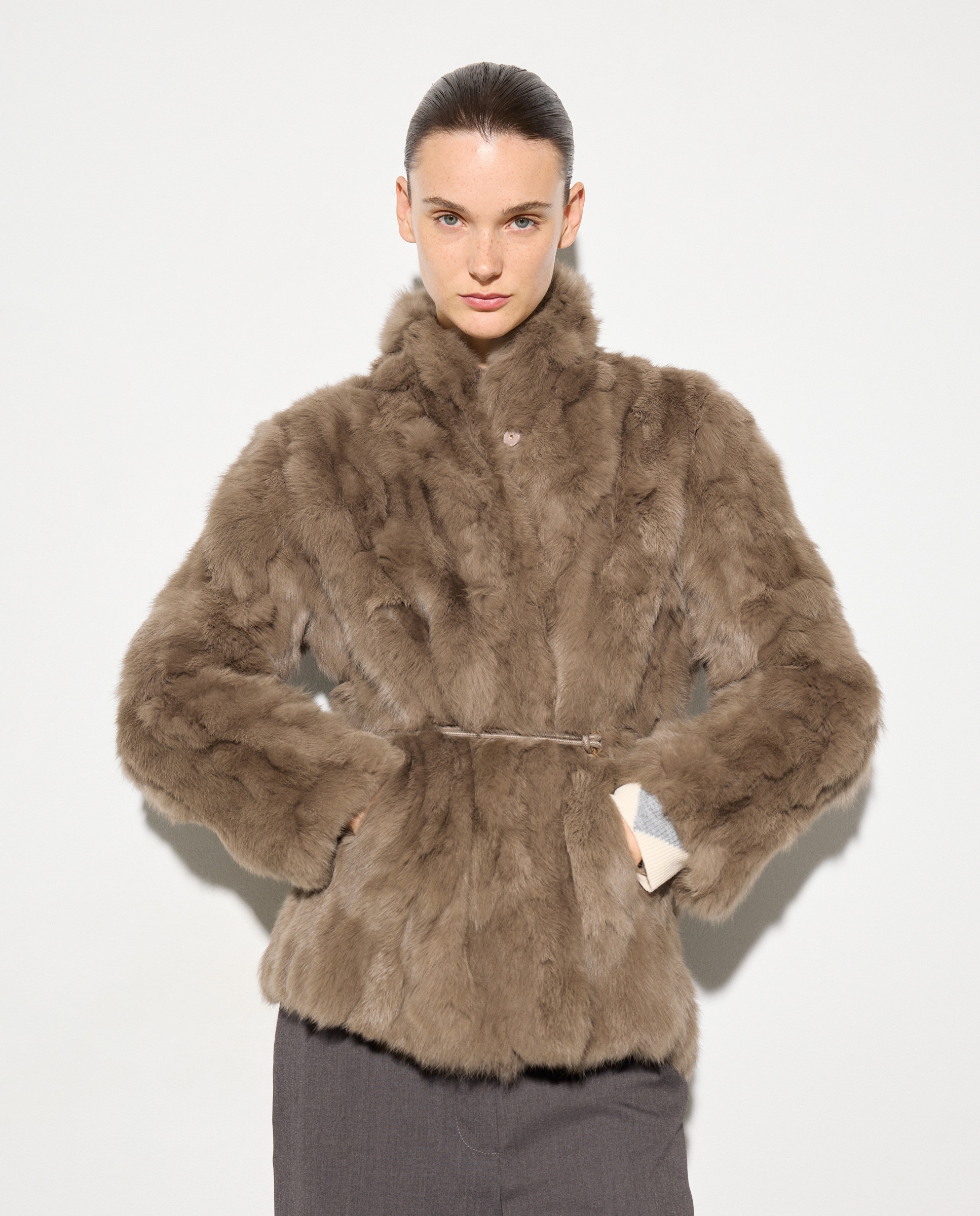 Casacão em Pele com Cinto Castanho-claro-2