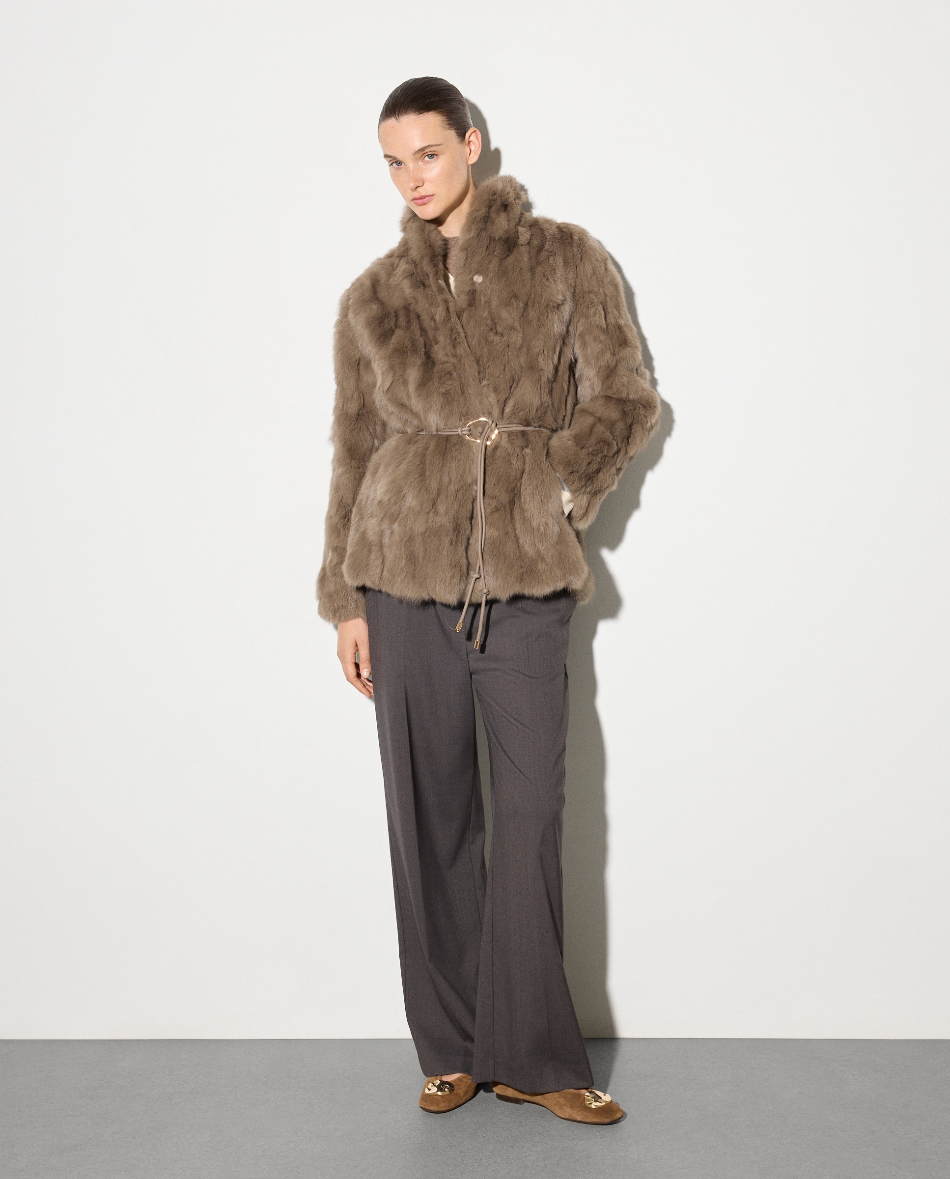 Casacão em Pele com Cinto Castanho-claro-3