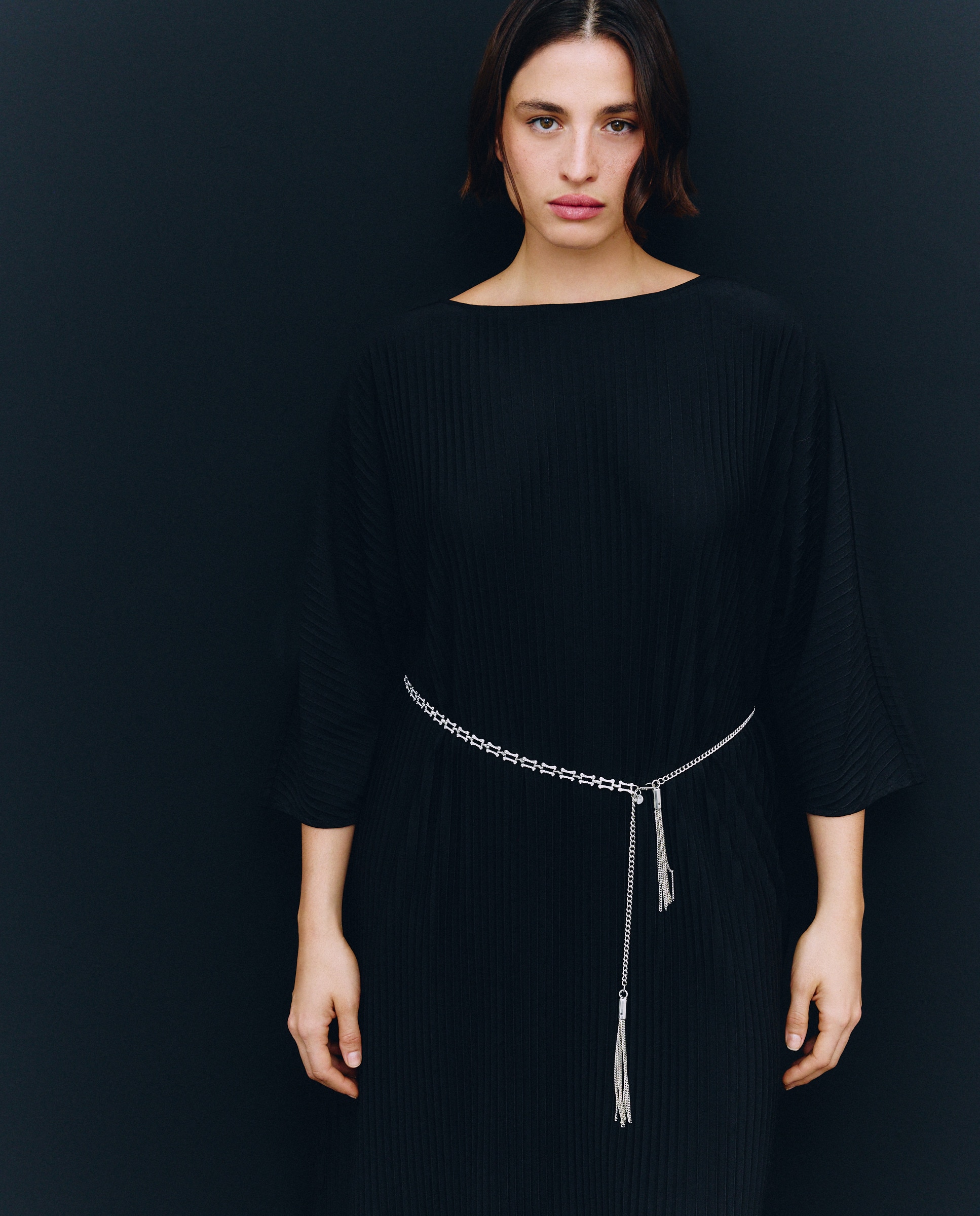 Vestido Midi Liso com Manga 3/4 800 Preto-2