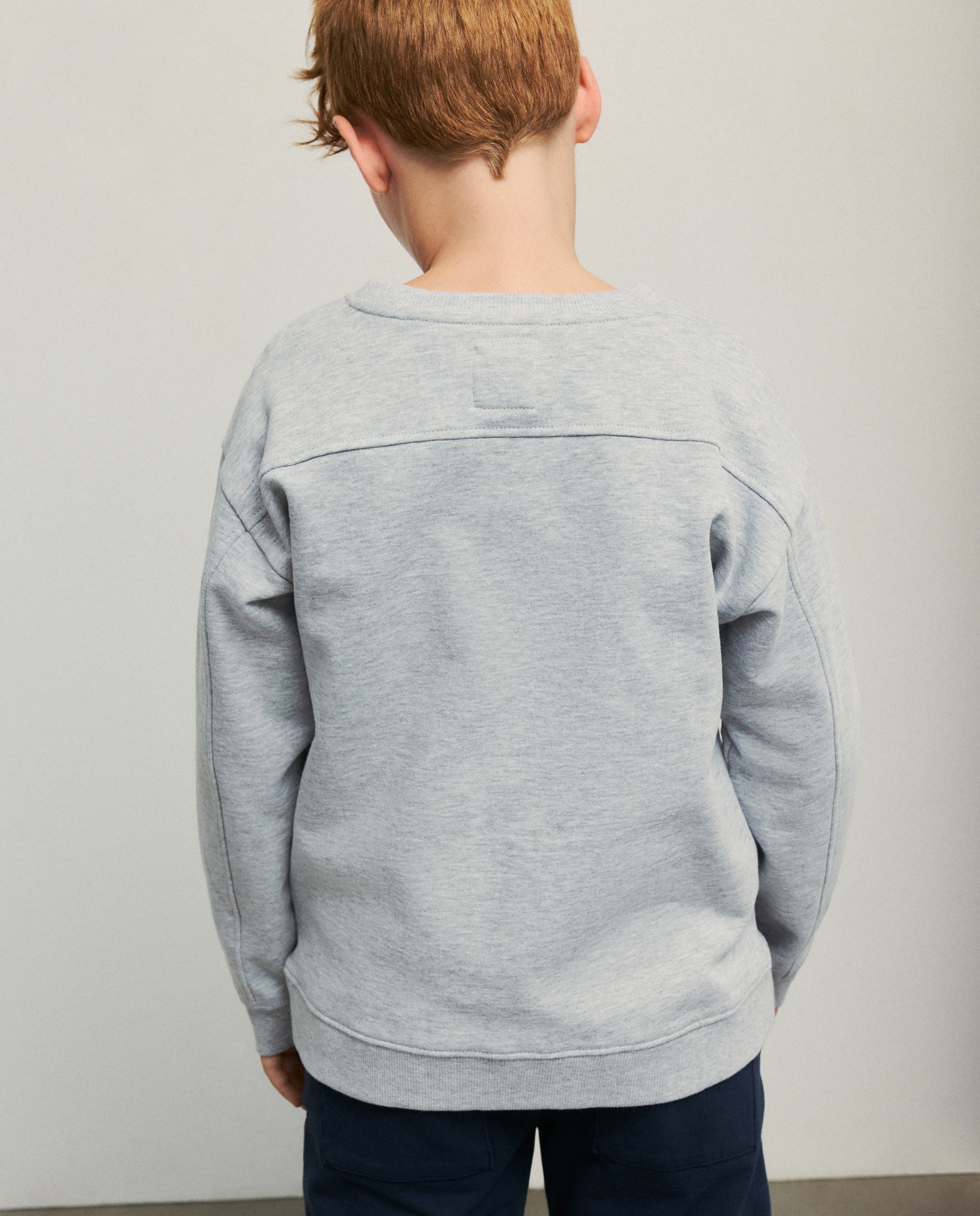 Sweatshirt com Gola Redonda e Remendo Preto-3